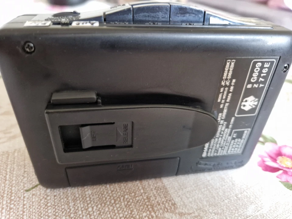 Sharp Walkman JC-516H (BK) Stereo Cassette Player - Bild 4 von 4