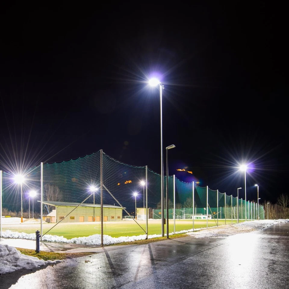 SATCO S5829 - 175 Watt Metal Halide HID Bulb - ED28- 65CRI - 4200K (2 Pack) - Image 3 of 4