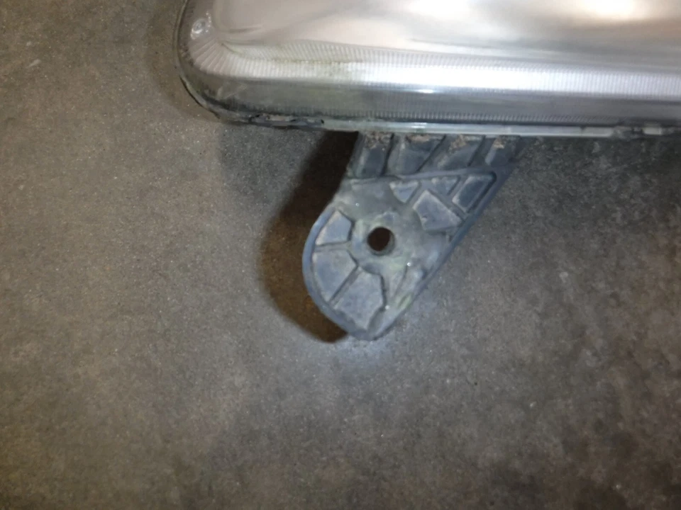 Faro lateral derecho Pontiac Solstice 2007 pasajero OEM RH convertible Foto 3 de 4