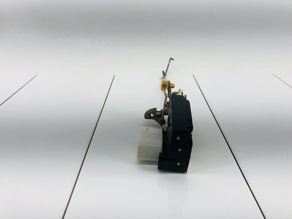 00-06 GMC YUKON XL 1500 ACTUADOR DE CIERRE DE PUERTA LADO PASAJERO DELANTERO DERECHO OEM Foto 3 de 4