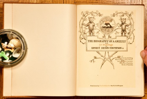 1900 1. Chr.; Die Biographie eines Grizzilys von Ernest Seton-Thompson; Das Jahrhundert - Bild 7 von 21