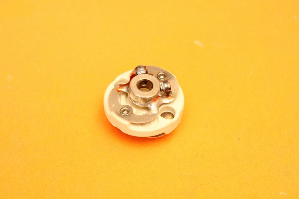 CERAMIC 1/4" FLEXIBLE SHAFT COUPLER EXTENDER HAMMARLUND FC46S Collins Heathkit - Image 4 of 4