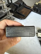 Bmw E30 E28 Series 1368048  Relay Control Module Unit    Genuine OE