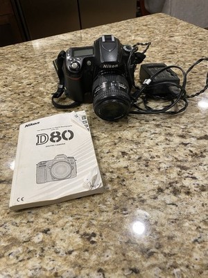 Nikon D80 DSLR Camera w/28-70mm Lens Grip Shutter Count