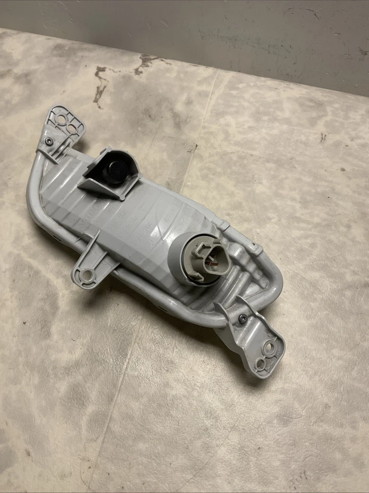 Luz de señal de giro para estacionamiento de pasajeros Honda Passport 2022-2024 33300-T6Z-A31 OEM Foto 4 de 4