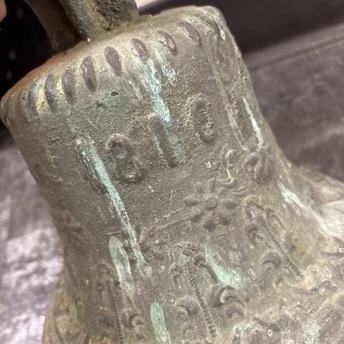 vintage antique 8” bronze church bell Spanish Colonial Mission 1810 - 第 5/6 張圖片