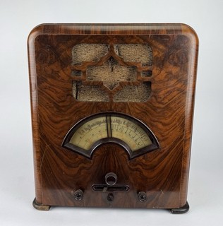 Röhrenradio Loewe Super 32 Tischgerät Hochformat Deutschland 1932