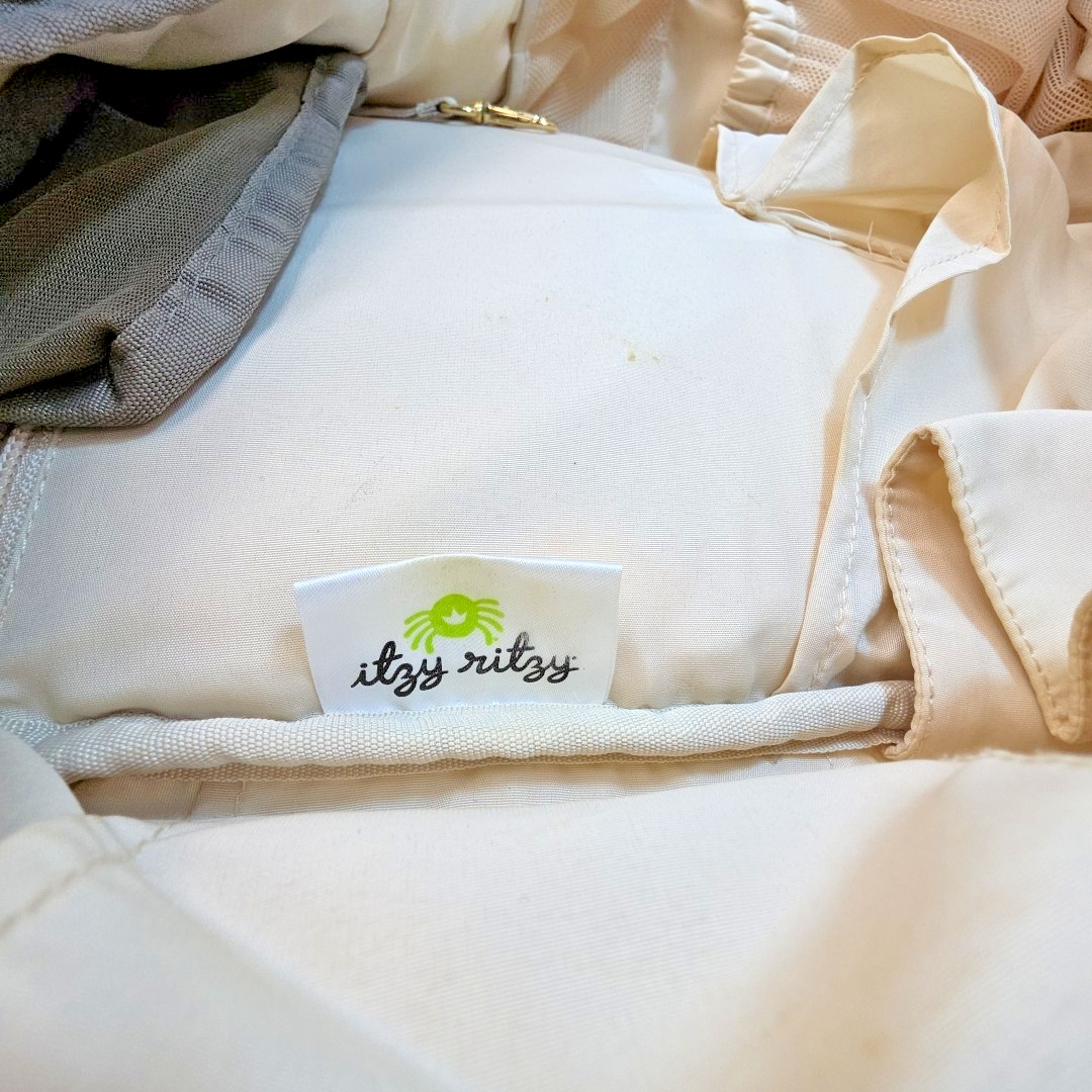 Itzy Ritzy Boss Backpack Diaper Bag Mocha Brown Cream 