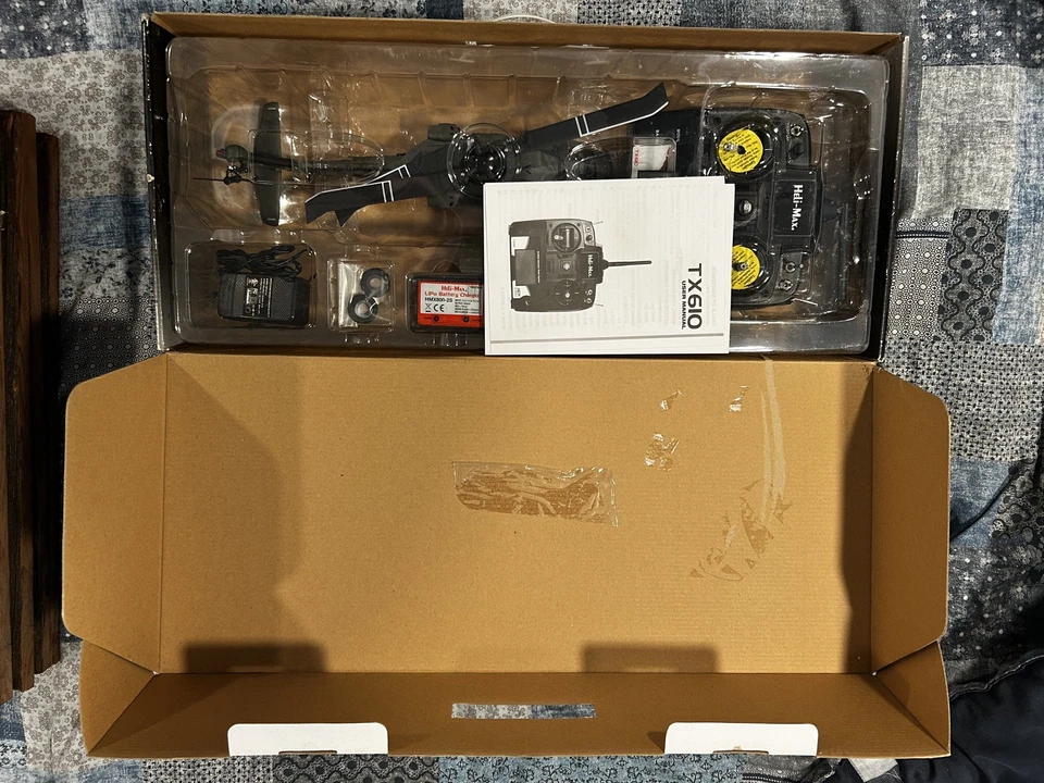 Heli-Max Black Hawk 1/43 RTF RC Helicopter TX610 LiPo 4 Blade Open Box NEW - Image 3 of 4