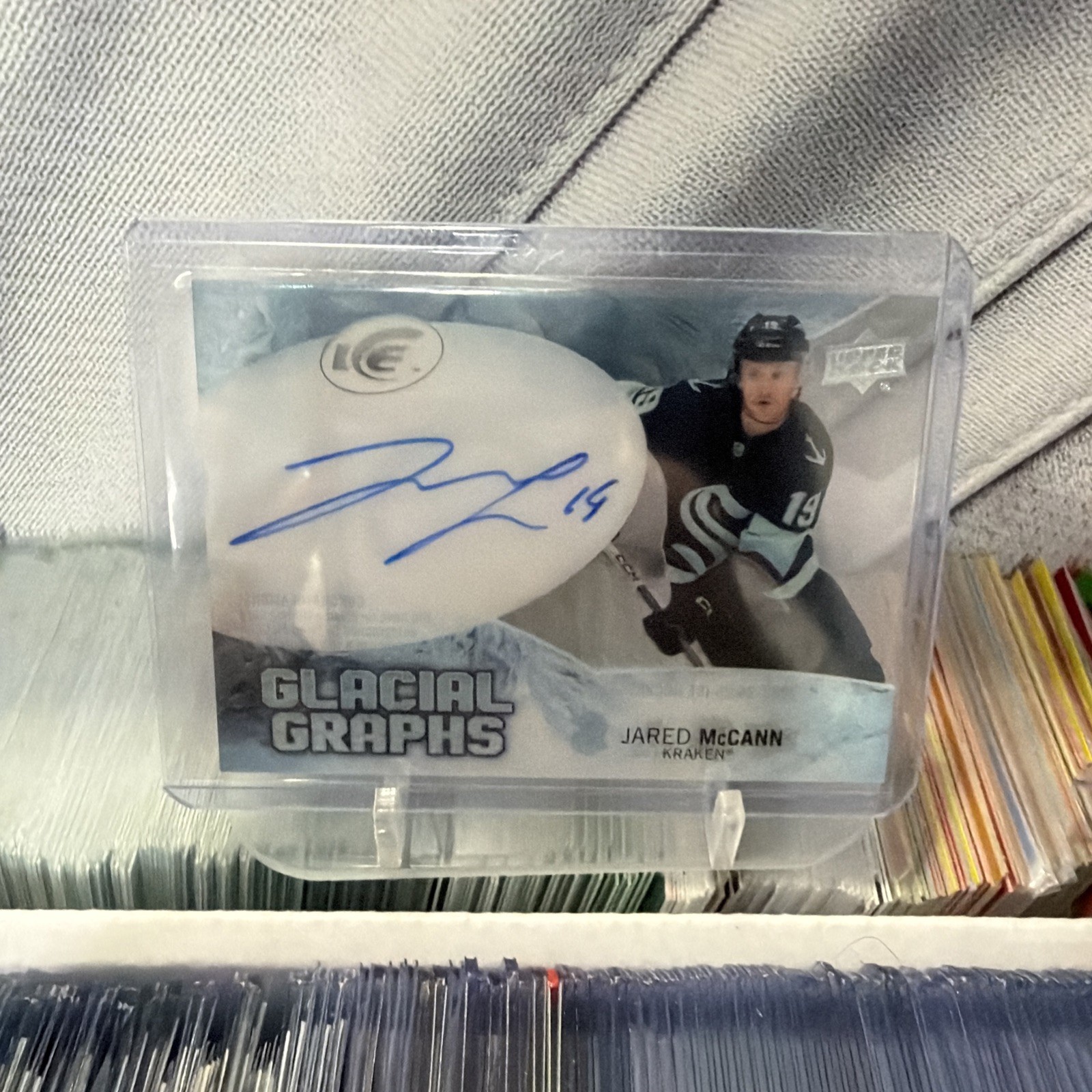 2023-24 Upper Deck Ice Jared McCann Glacial Graphs AUTO #GG-MC Kraken