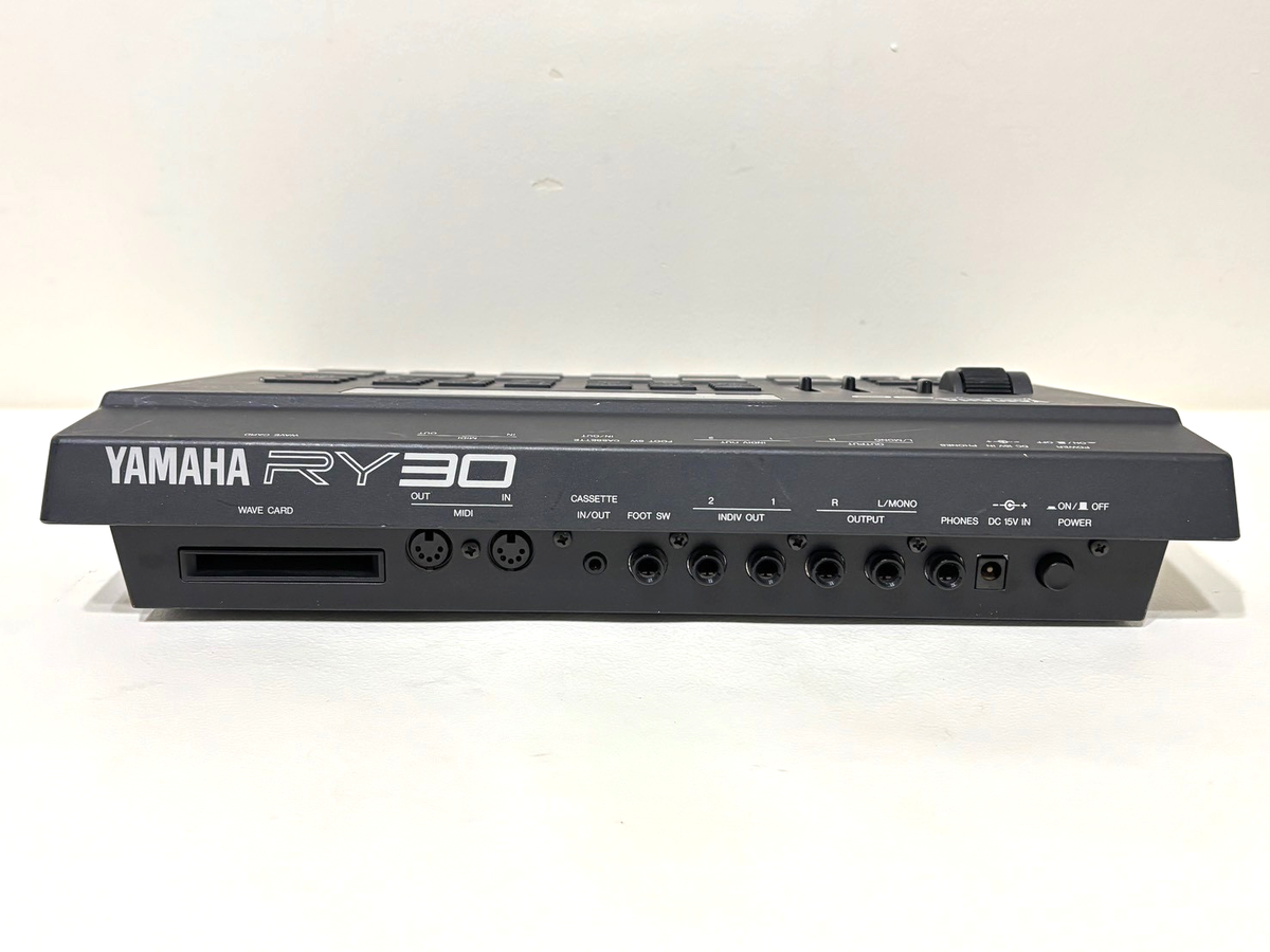 Yamaha RY30 ドラムマシン Yamaha RY30 Rhythm Programmer Drum Machine 12 Pads for sale online