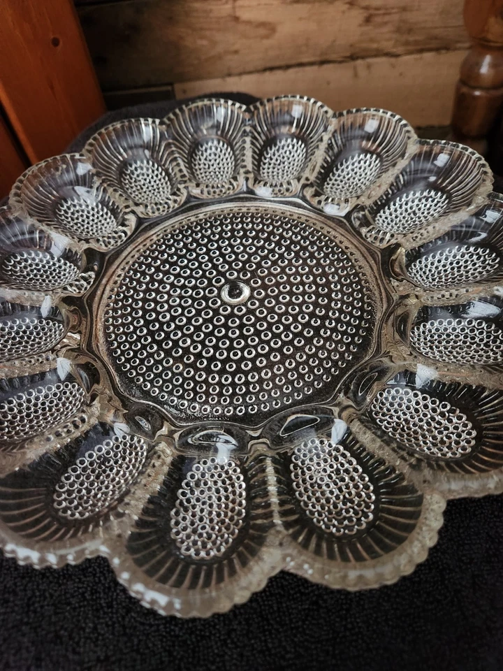 PLATO DE HUEVO HOBNAIL DE VIDRIO INDIANA DE COLECCIÓN - MIL PATRONES DE OJOS - HECHO EN EE. UU. Foto 3 de 4