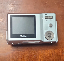 Vivitar ViviCam 8018 8.1MP Compact Digital Camera Silver 8x Zoom 1.8" USB