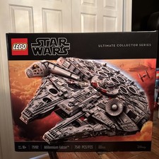 Lego Star Wars Millennium Falcon Ultimate Collector Series 75192  New + Sealed 