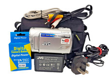 JVC GZ-MS90EK Everio Memory Camcorder SD HC Digital Video Camcorder Camera Silvr