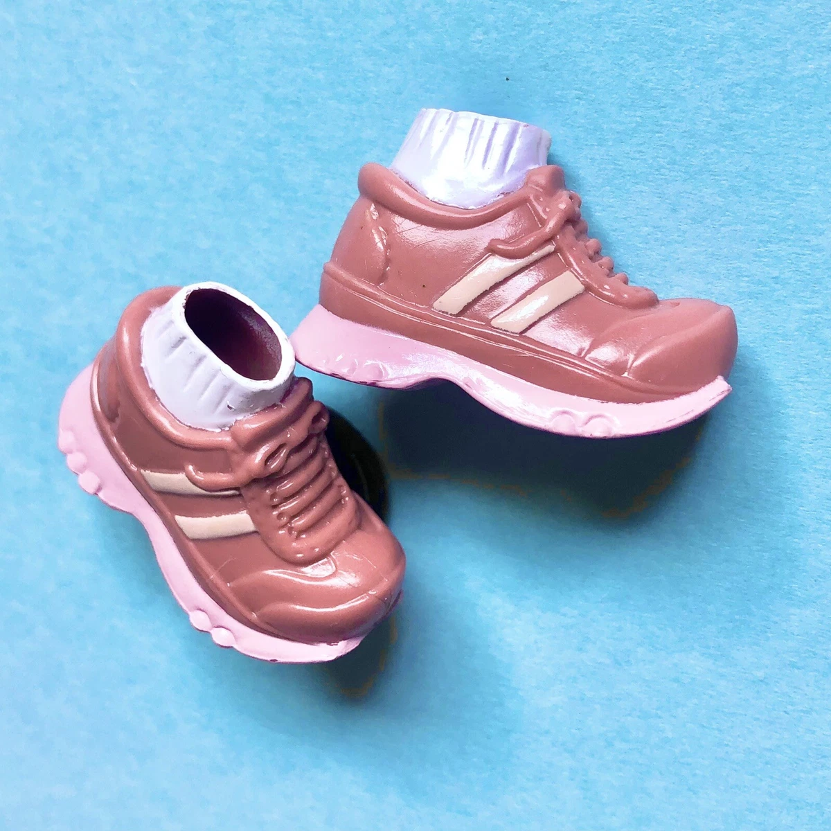 Barbie shoes with wheels discount