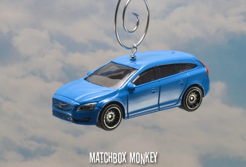 Blue Volvo V60 Wagon Custom Christmas Ornament 1/64 Station Estate Adorno - Picture 2 of 11