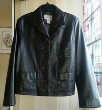 Beautiful Eddie bauer leather jacket large
