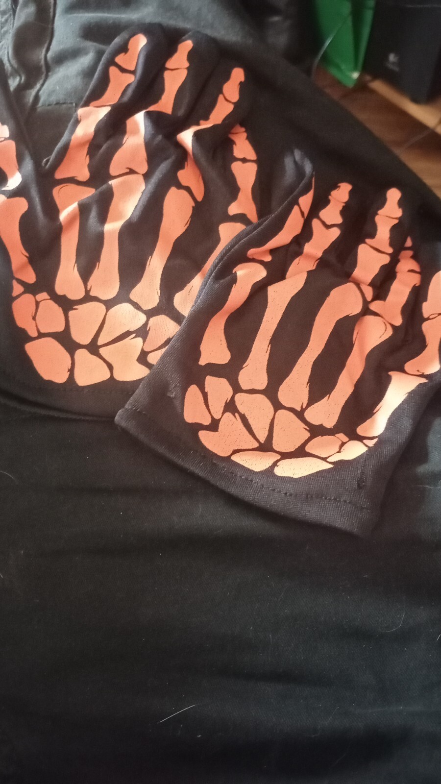 Picture 1 of 2