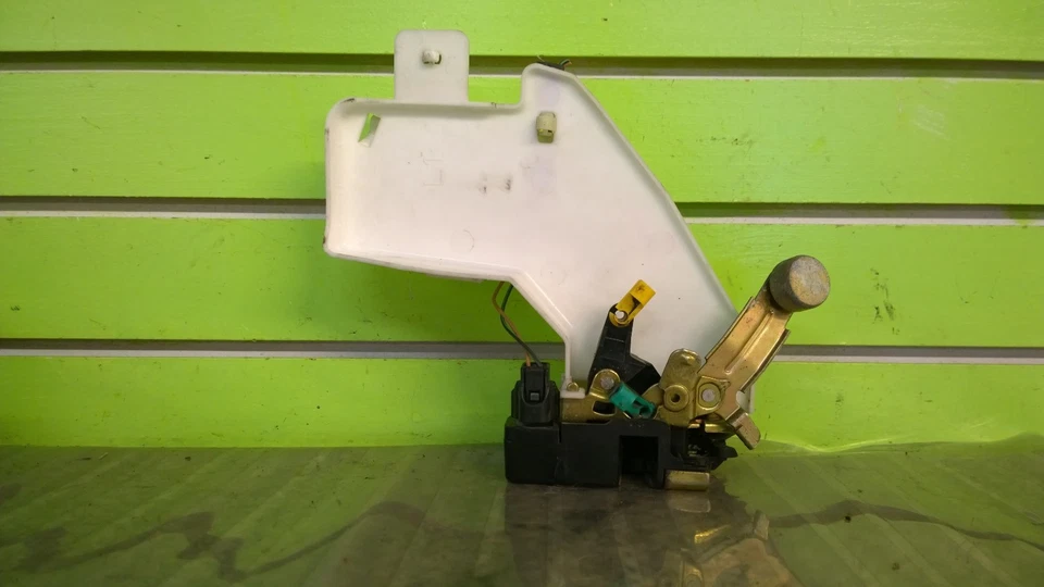 03 04 05 06 07 PESTILLO CERRADURA PUERTA DELANTERA IZQUIERDA JEEP LIBERTY SPORT OEM 1340-12 Foto 2 de 2