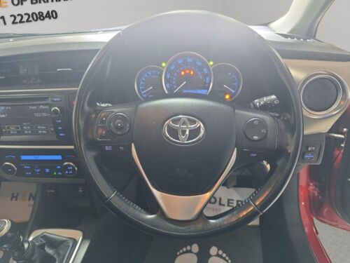 2013 Toyota Auris 1.6 V-Matic Icon Euro 5 5dr HATCHBACK Petrol Manual - Picture 15 of 24