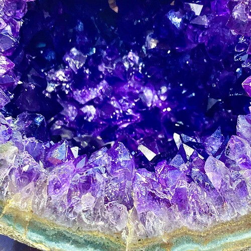 9.06LB Uruguay Natural Amethyst Money Bag Cave Decoration+Bracket - Picture 10 of 16