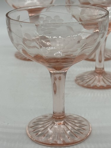 Low Sherbet Or Champagne Glasses (Set Of 4) Mayfair Pink by ANCHOR HOCKING - Picture 5 of 9