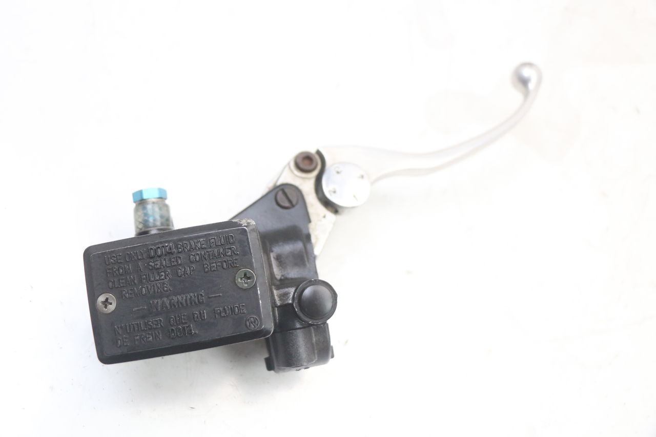 FRONT BRAKE MASTER CYLINDER - KAWASAKI ZR7 ZR-7 S 750 (1999 - 2004)