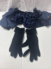 Vintage Lot Ladies Pair Of Gloves And Matching Scarf