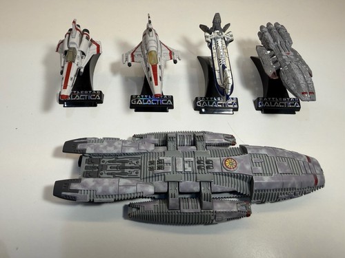Battlestar Galactica USA Cable /Hasbro Miniature Spacecraft Lot( 4/5 Stands )
