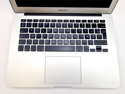 MacBook Air 13" 2015 A1466 1,6GHz Intel Core i5 8GB 256GB SSD AZERTY Grado C - Imagen 3 de 11