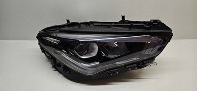 Mercedes CLA 118 PERFORMANCE FULL LED Scheinwerfer Rechts