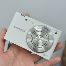 Samsung MV900F 16MP WiFi Compact Camera -180  Flip Touchscreen CCD 95 New