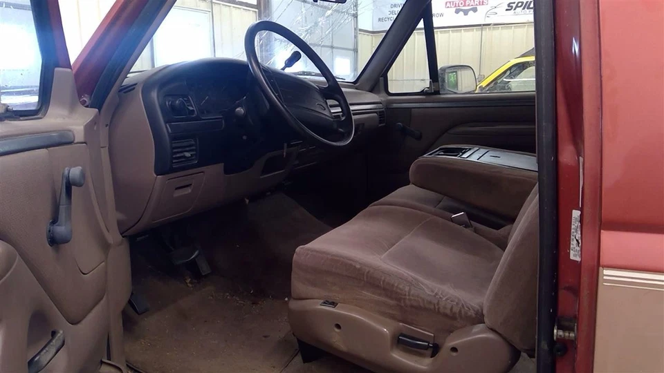 Used Front Right Door Interior Trim Panel fits: 1994 Ford F150 PICKUP Grade A - Imagem 3 de 4