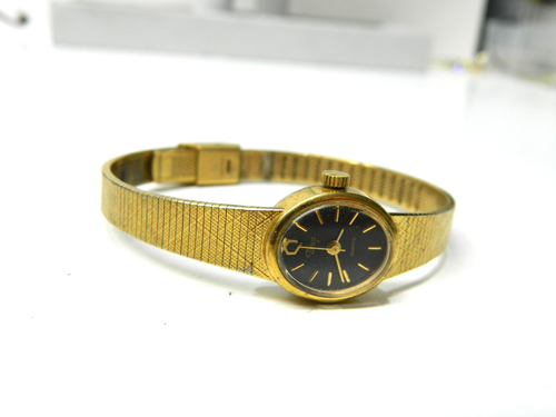 Vintage 10k GP TIMEX Women's watch - Picture 2 of 6