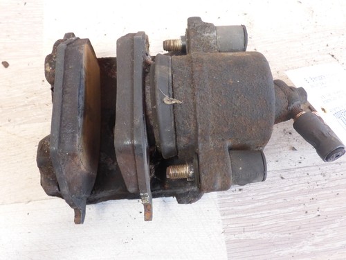 Bremssattel vorne rechts 1,4 55kW VW Golf IV 4 Lim. 1J1