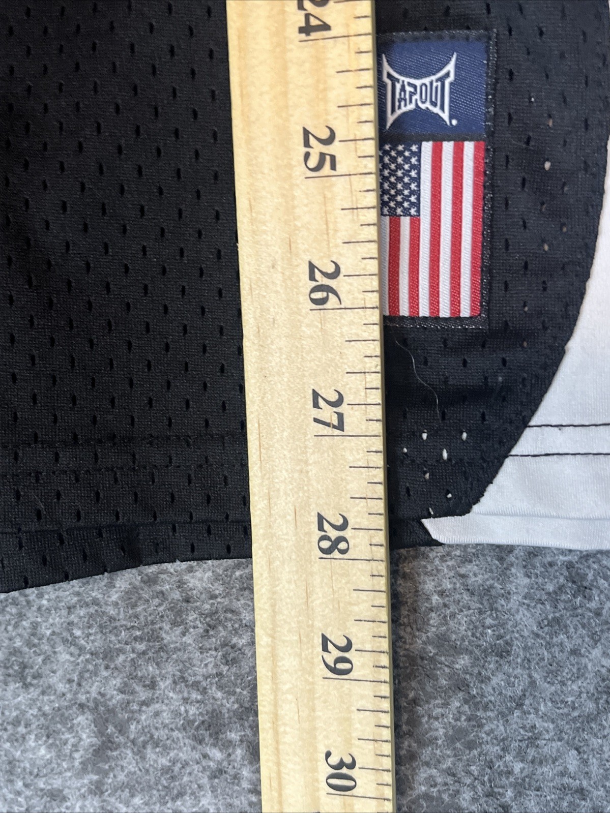 Tapout Ultimate Fighter Team USA V Neck Jersey Size Large UFC