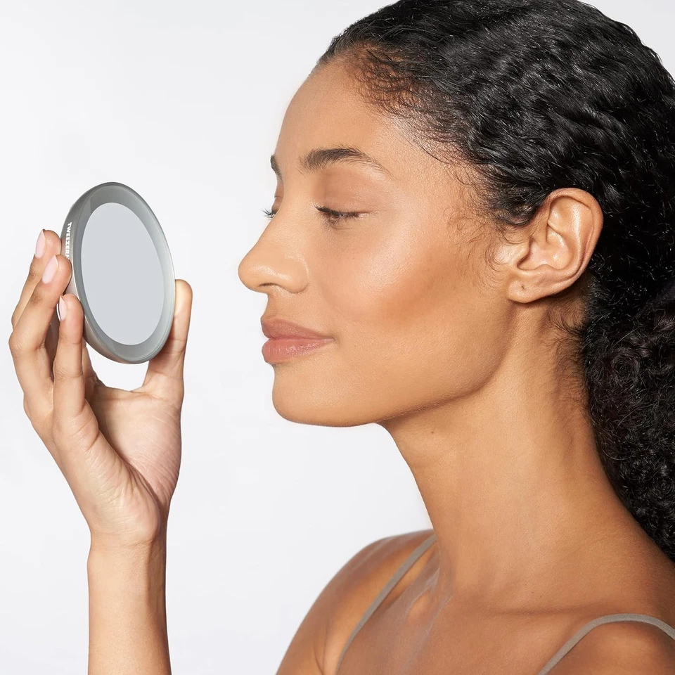 Tweezerman LED 15X Lighted Mirror - Image 2 of 4