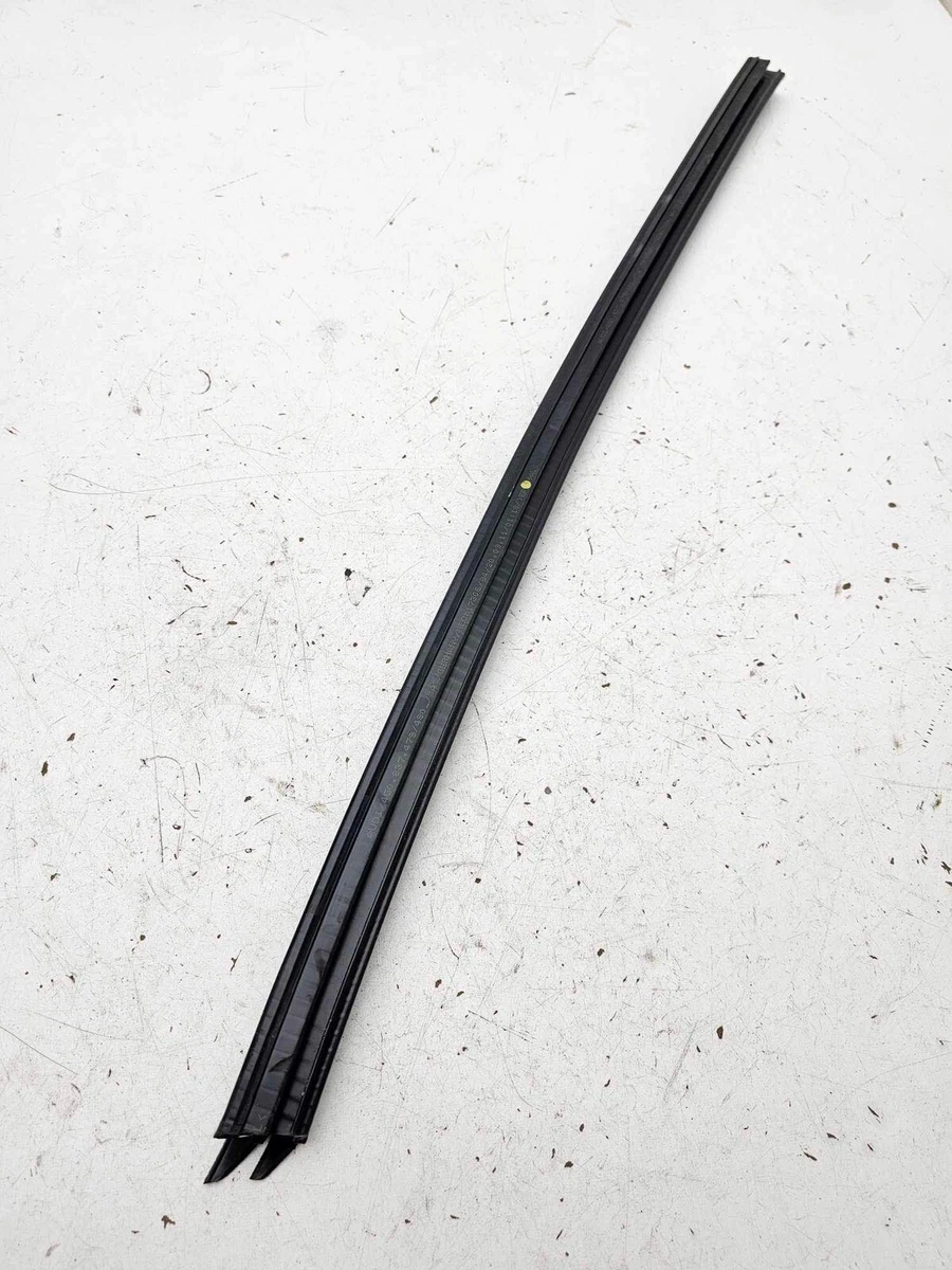 2012-2018 AUDI A6 S6 LEFT REAR INNER DOOR WINDOW SLOT SEAL TRIM 