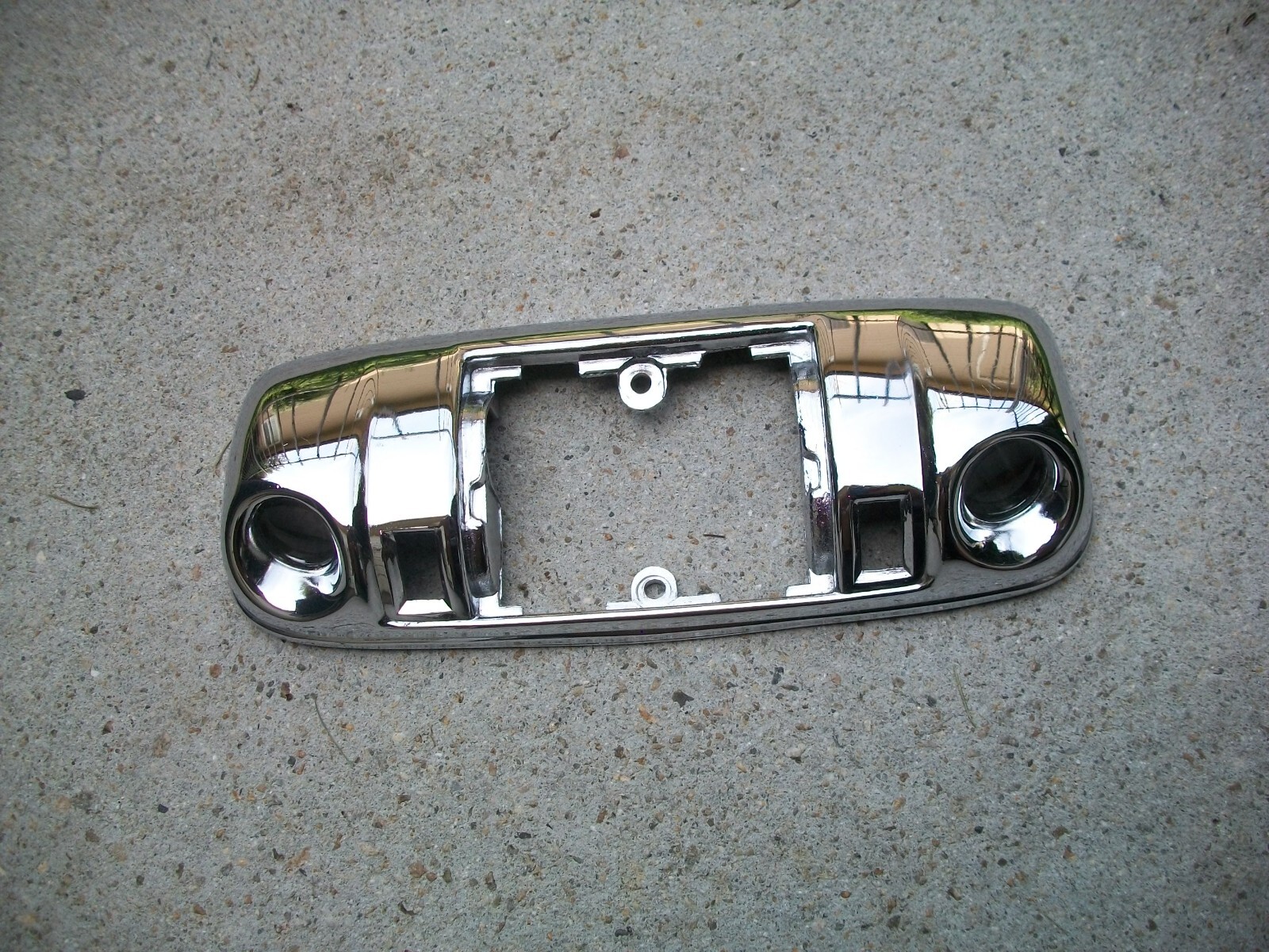 77-87 Chevy Caprice Impala Dome Light W/ Map Lights Chrome Bezel 