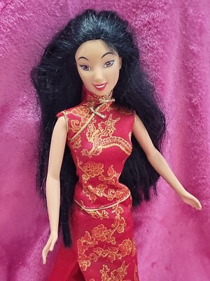 Vintage 1998 Disney Barbie Mulan Red Hair has