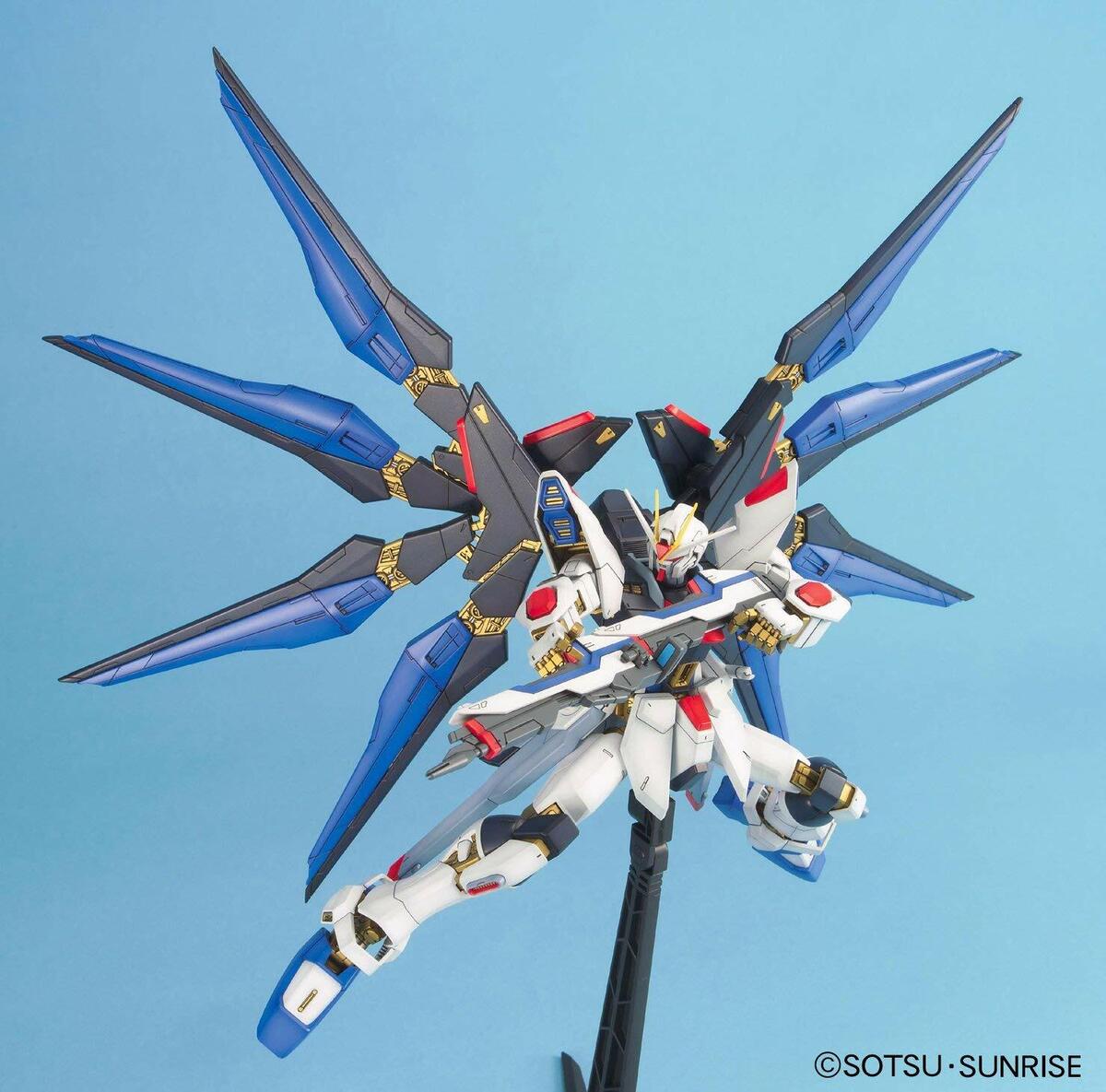 MG 1/100 ZGMF-X20A Strike Freedom Gundam (Mobile Suit Gundam MG 1/100 ZGMF-X20A Strike Freedom Gundam (Mobile Suit Gundam