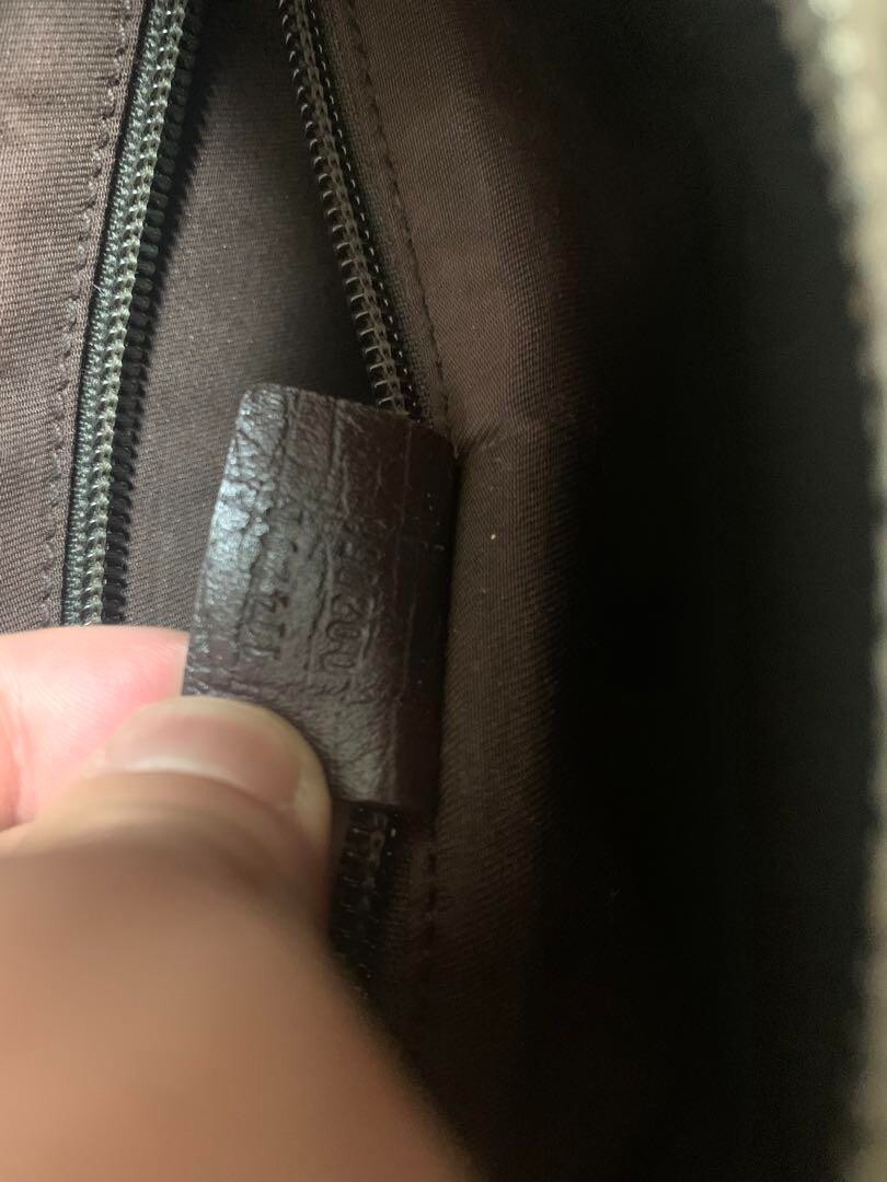 Authentic GUCCI GG Supreme Shoulder Bag PVC leather beige Authentic GUCCI GG Supreme Shoulder Bag PVC leather beige
