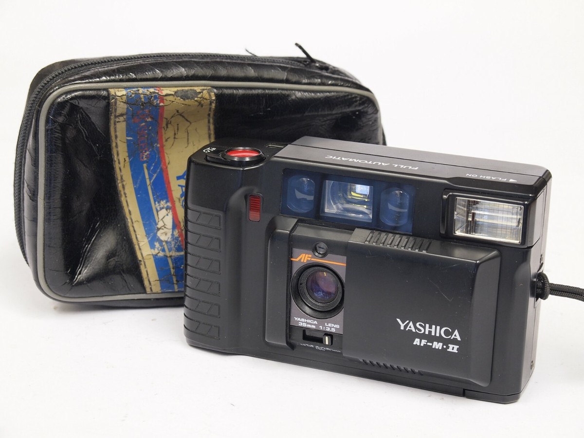 Yashica AF-M II 35mm Compact Camera with Lens and Case St/no