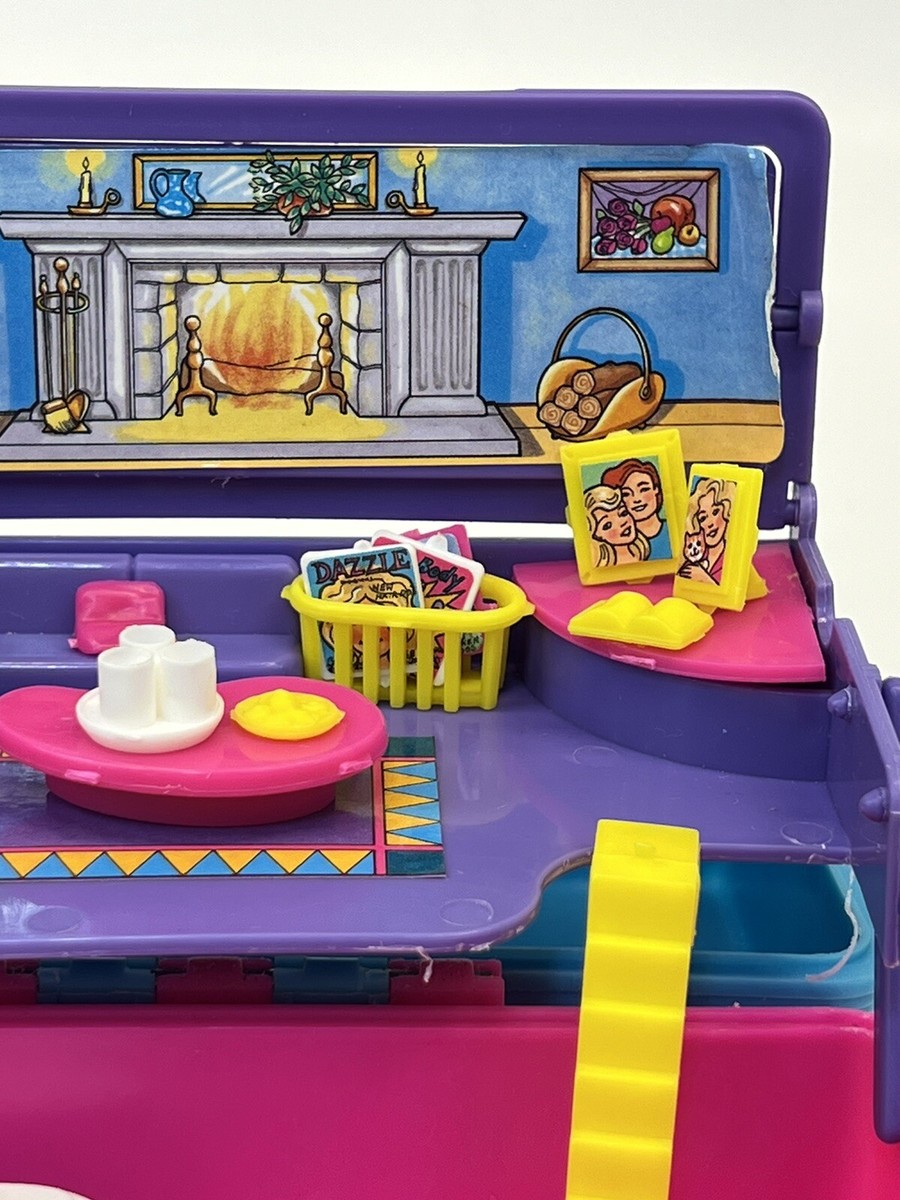 VTG 90's 1993 Toy Biz Caboodles Portable Doll House Living VTG 90's 1993 Toy Biz Caboodles Portable Doll House Living
