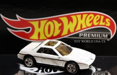 2013 Hot Wheels Retro Entertainment '84 Pontiac Fiero Ferris Bueller's Day Off
