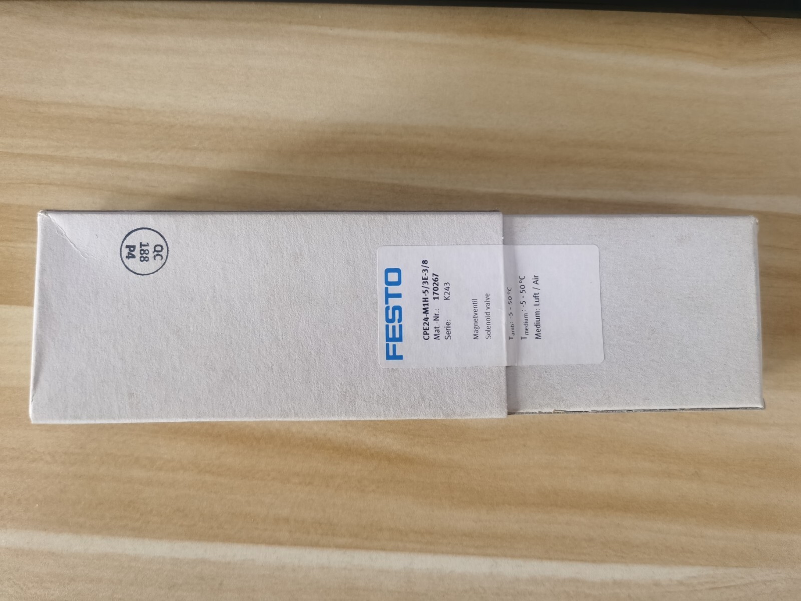 1PC New Festo CPE24-M1H-5/3E-3/8 170267 Solenoid Valve In Box Brand