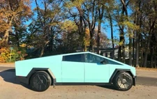 Cybertruck DIY PPF Paint Protection Film Wrap Color Change Gloss Saga Green