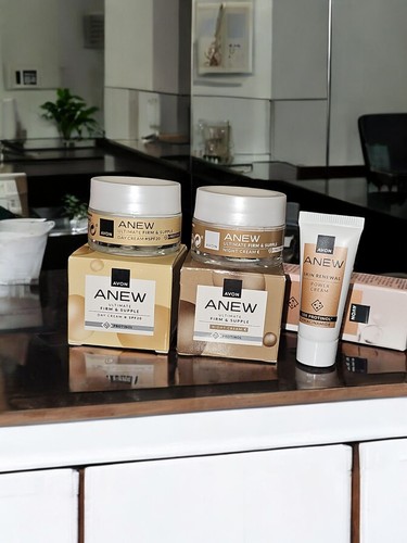 Avon Anew ULTIMATE FIRM & SUPPLE Tagespflege Set Tages Nacht Creme Serum Reise - Bild 15 von 24