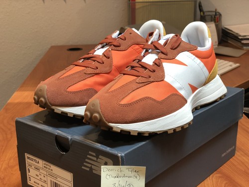 New Balance 327 - Orange / White 